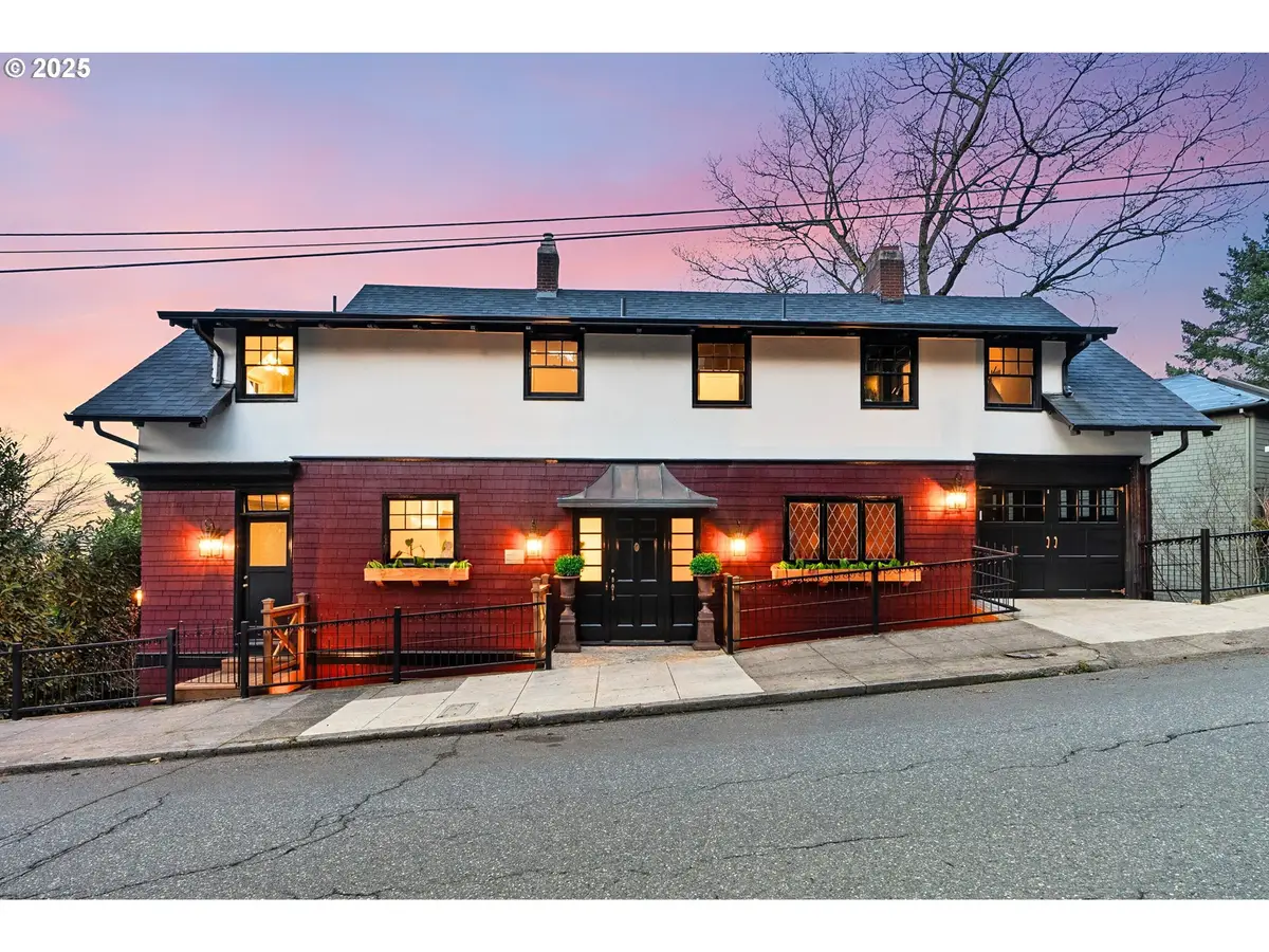 1442 SW Vista Ave, Portland, OR 97201 - Image #1