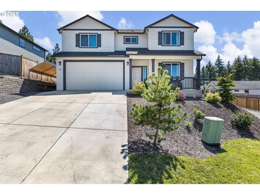 228 Rockcrest Dr, Lowell, OR 97452 - Image #2