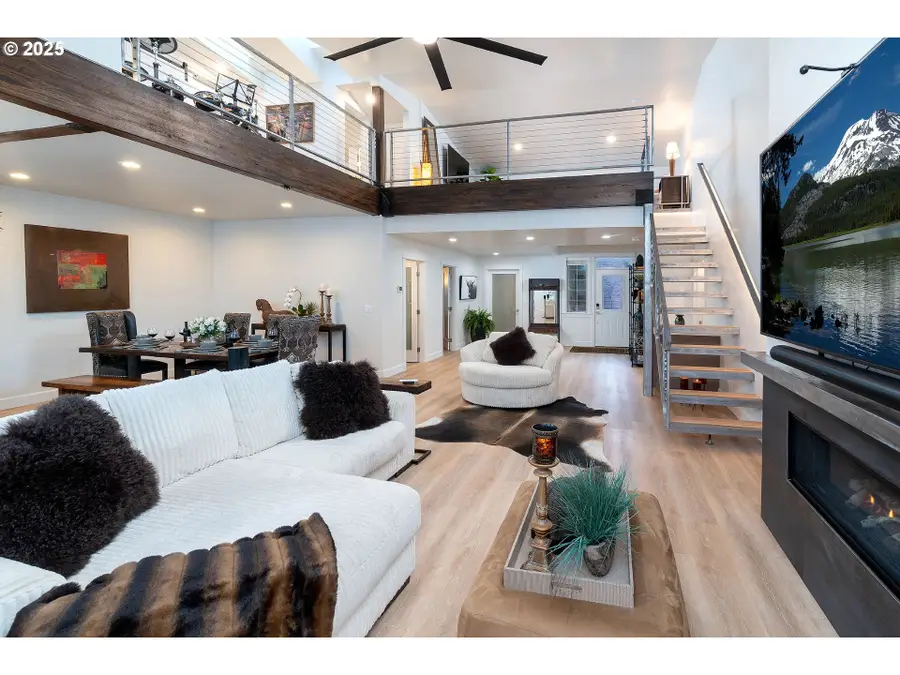 60486 Seventh Mountain Dr, Bend, OR 97702 - Image #3