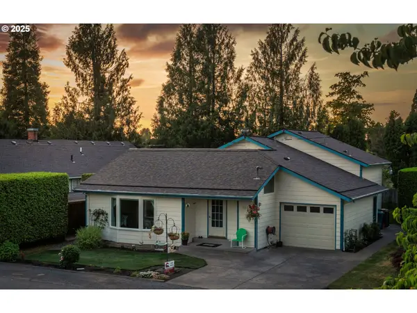 1010 Well St, Silverton, OR 97381