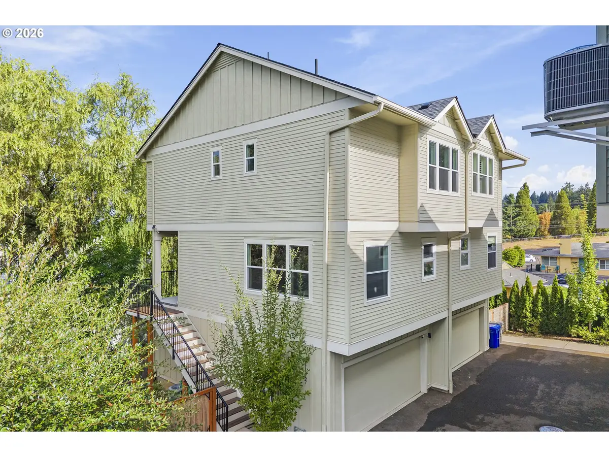 11367 SW Capitol Hwy, Portland, OR 97219 - #1