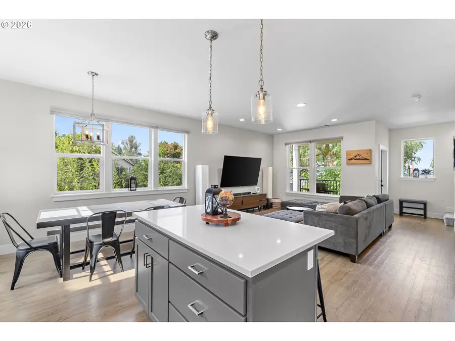 11367 SW Capitol Hwy, Portland, OR 97219 - #3