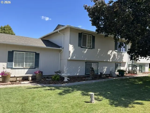 512 NW 1st Ave, Milton Freewater, OR 97862 - #1