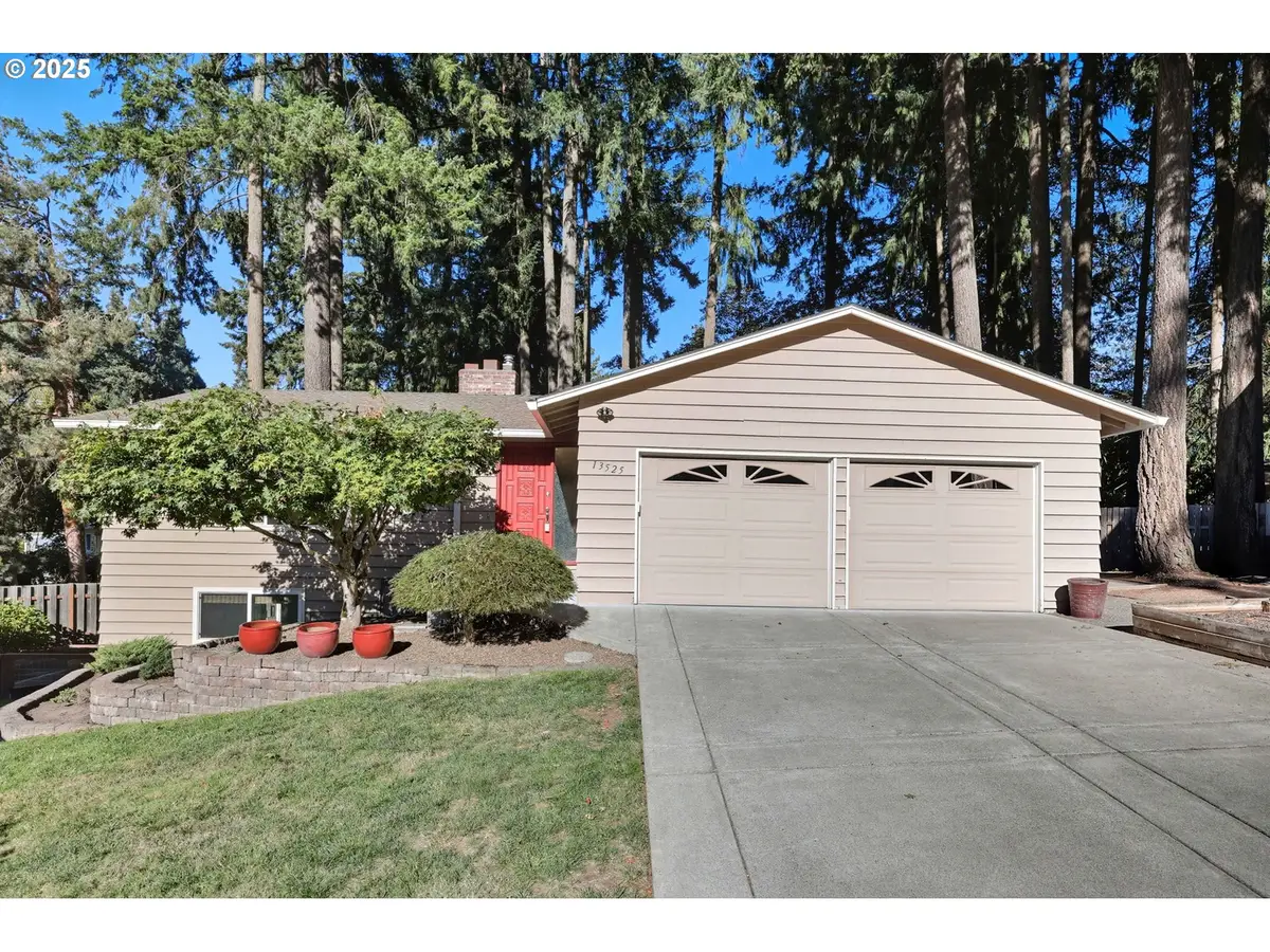 13525 SW Fircrest Ct, Beaverton, OR 97008 - Image #1