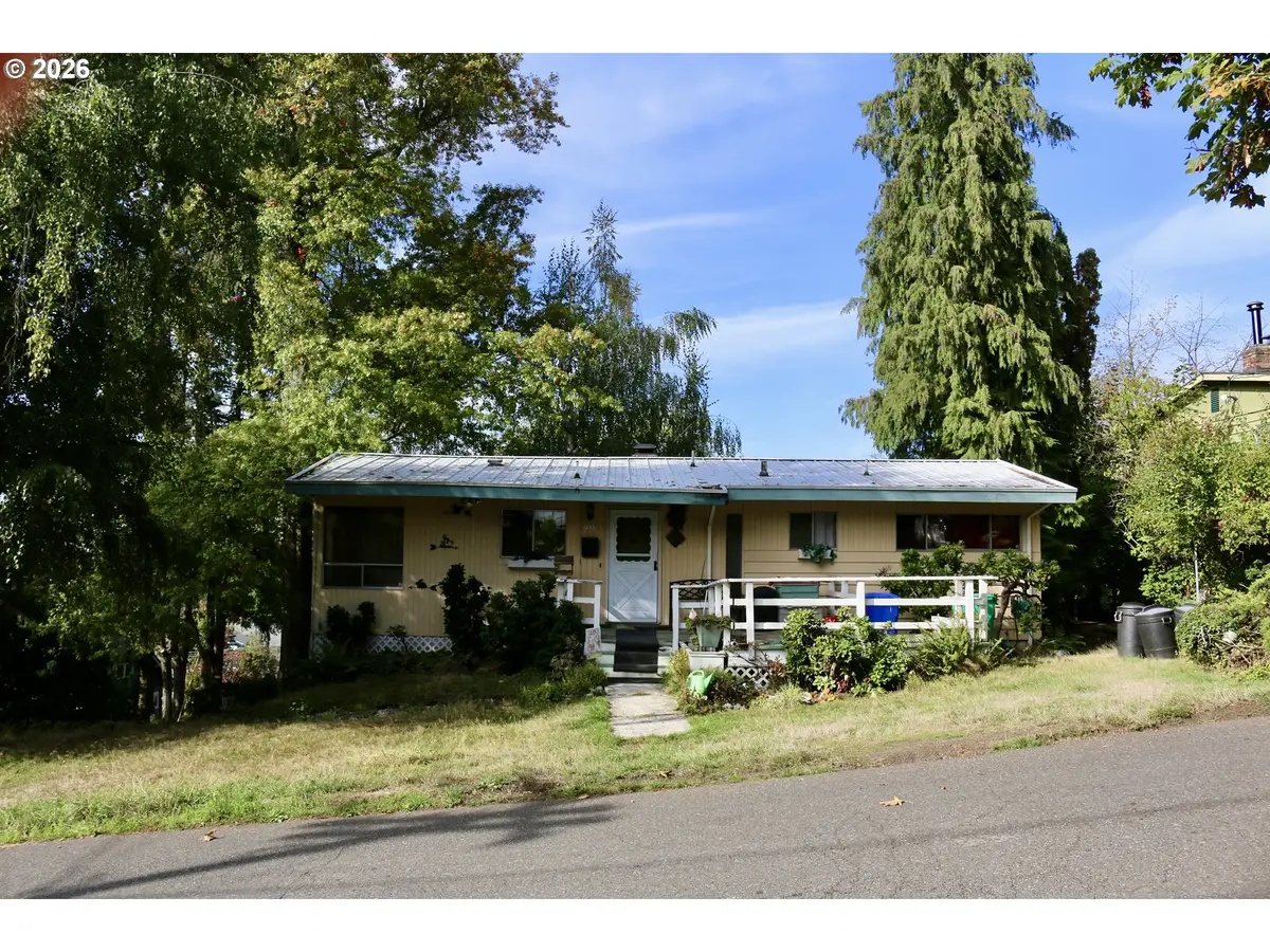 7137 SW 32nd Ave, Portland, OR 97219 - #1