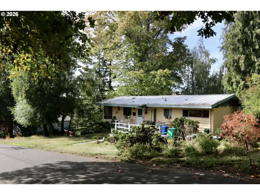 7137 SW 32nd Ave, Portland, OR 97219 - #3