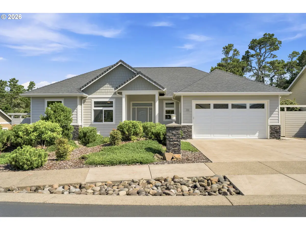 38 Fawn View Ln, Florence, OR 97439 - #1