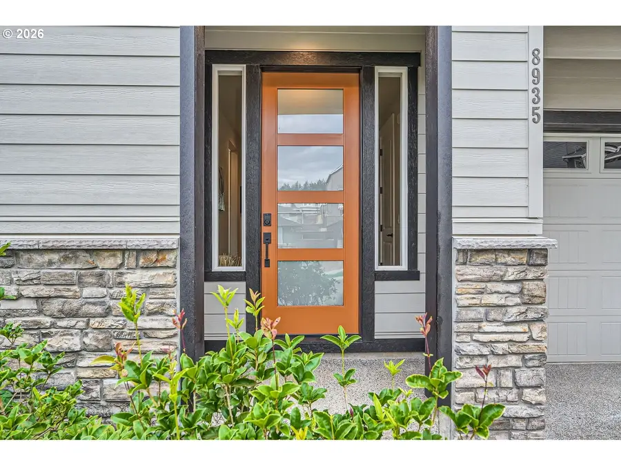 8935 N Juniper Cir, Camas, WA 98607 - #2