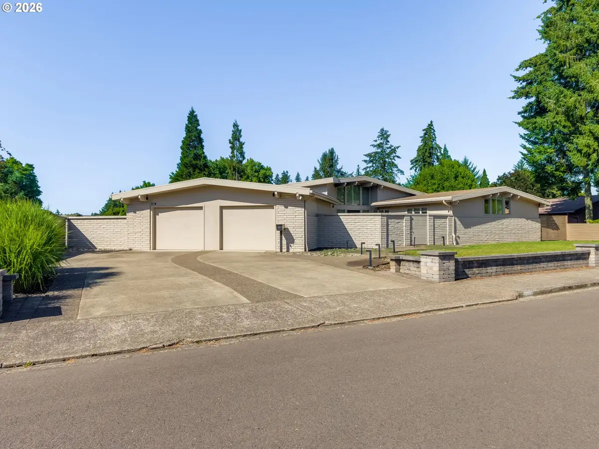 2035 NW Saint Andrews Dr, McMinnville, OR 97128 - #1