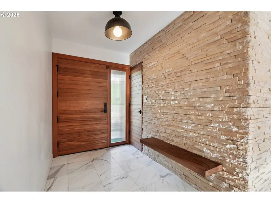 6487 SW Parkhill Way, Portland, OR 97239 - #3