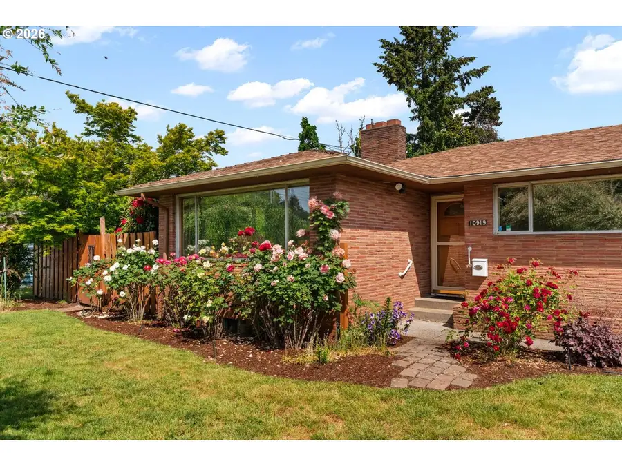 10919 SE Mill Ct, Portland, OR 97216 - #2