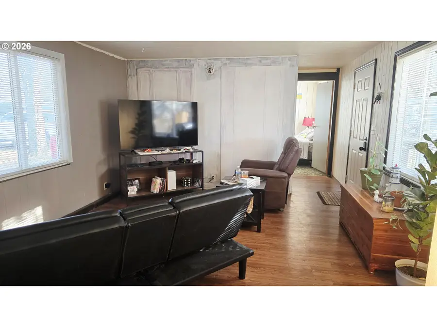 1809 26th St #105, La Grande, OR 97850 - Image #3