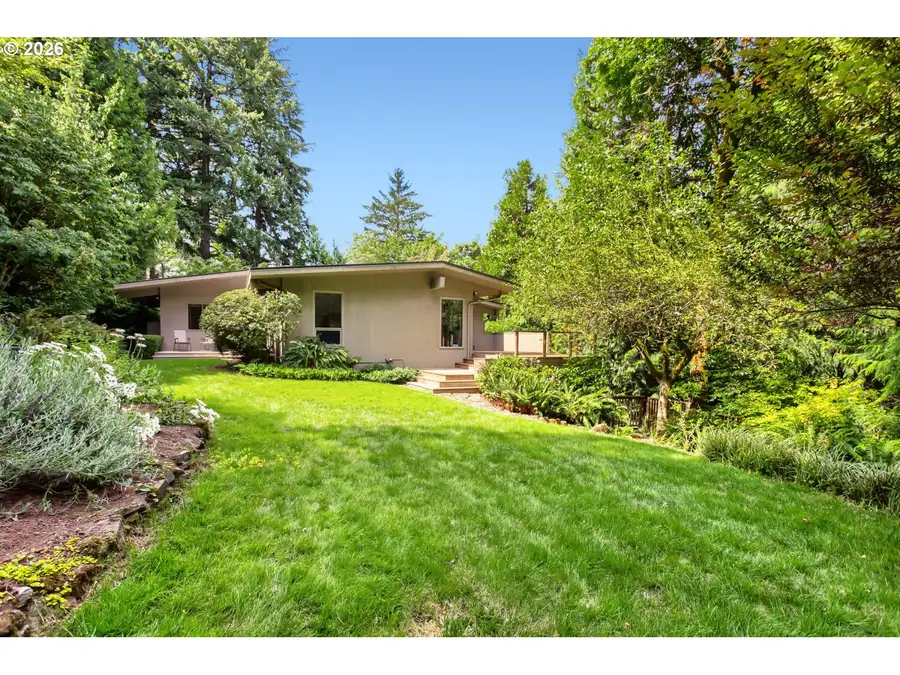 2929 Glen Eagles Rd, Lake Oswego, OR 97034 - #3