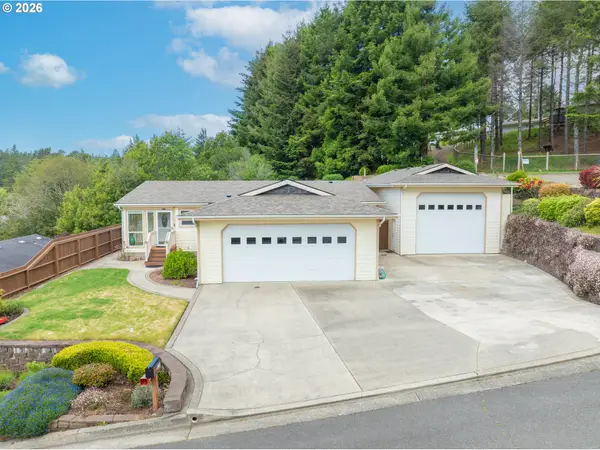 1710 Kristi Loop, Lakeside, OR 97449
