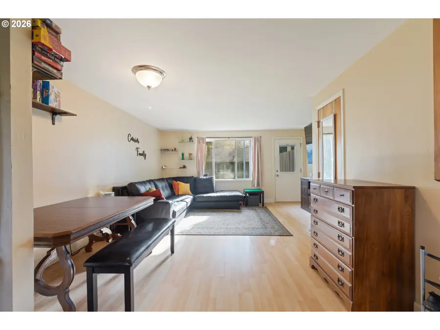 1706 Avalon Way #28, Hood River, OR 97031 - #2