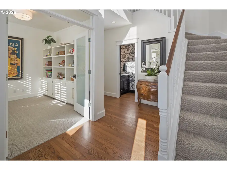 4707 Avery Ln, Lake Oswego, OR 97035 - #2