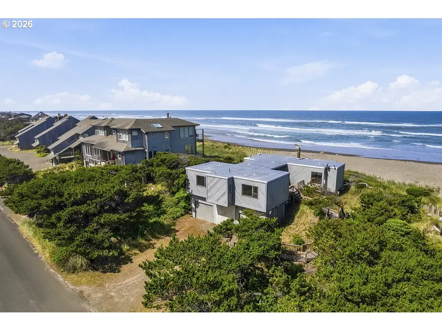 319 Salishan Dr, Lincoln Beach, OR 97388 - #2