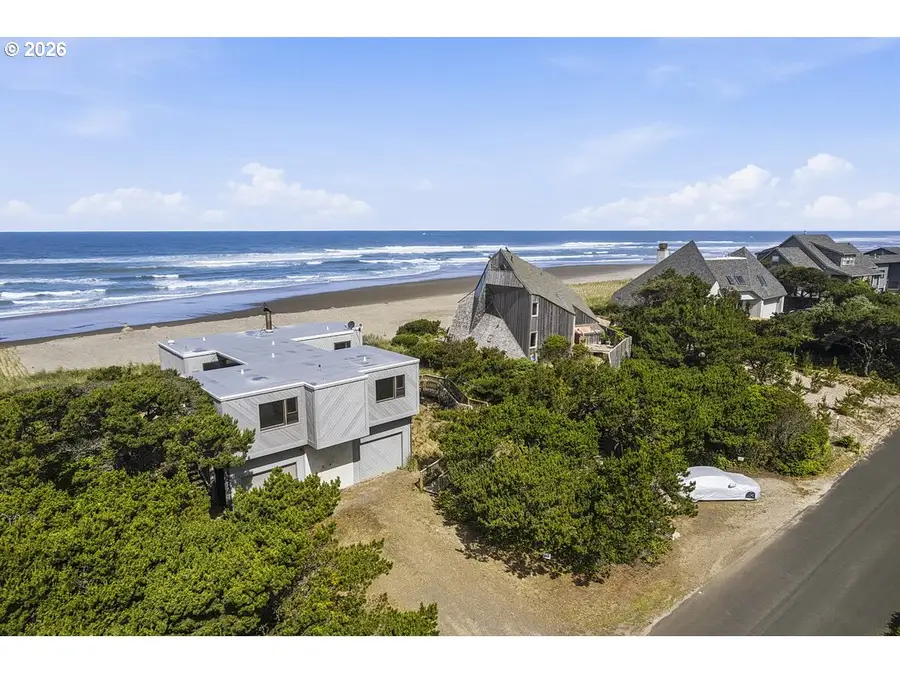 319 Salishan Dr, Lincoln Beach, OR 97388 - #3