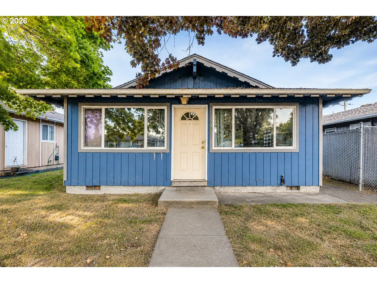 306 Beech St, Longview, WA 98632 - #1
