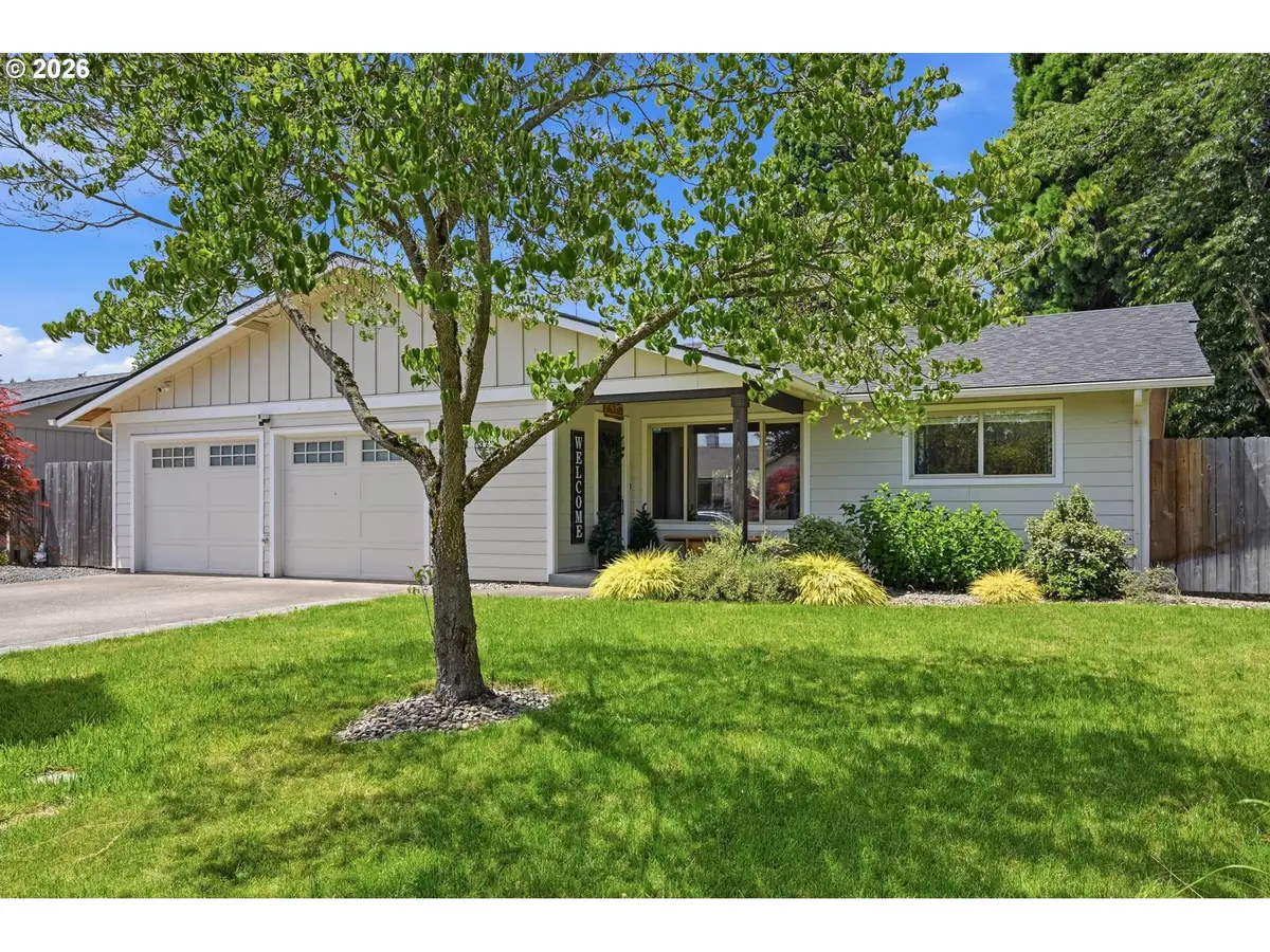 373 Palm Ave, Woodburn, OR 97071 - #1