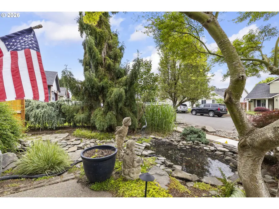 535 Maple St, Mount Angel, OR 97362 - #3