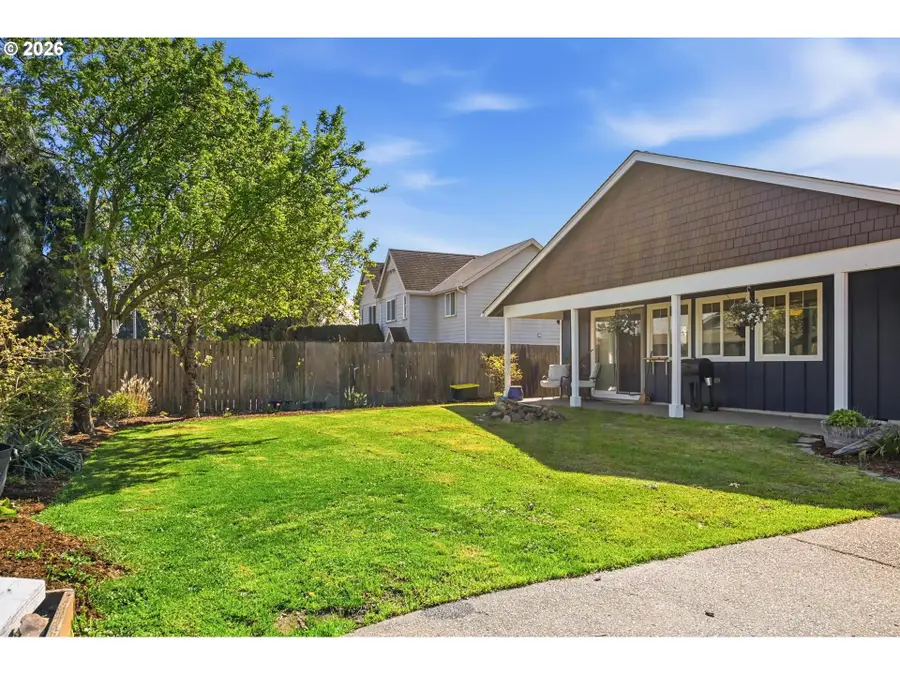 624 N Pershing St, Mount Angel, OR 97362 - #3