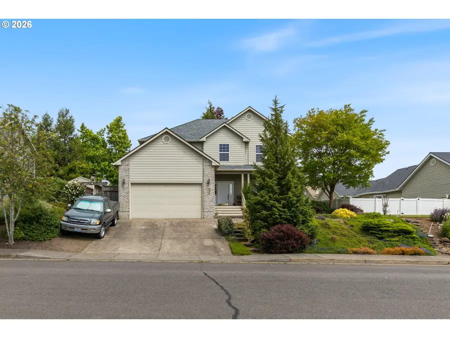 310 NW Foxglove St, Dallas, OR 97338 - #2