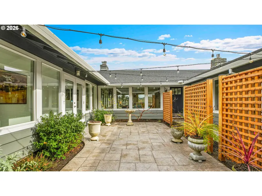 17920 Meadowlark Ln, Lake Oswego, OR 97034 - #3