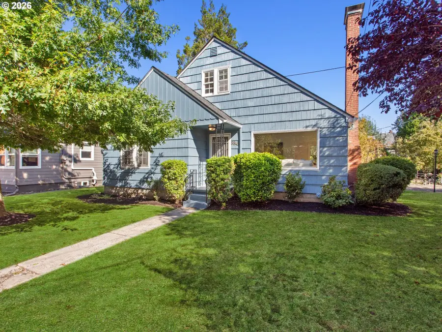 8845 NE Broadway, Portland, OR 97220 - #2