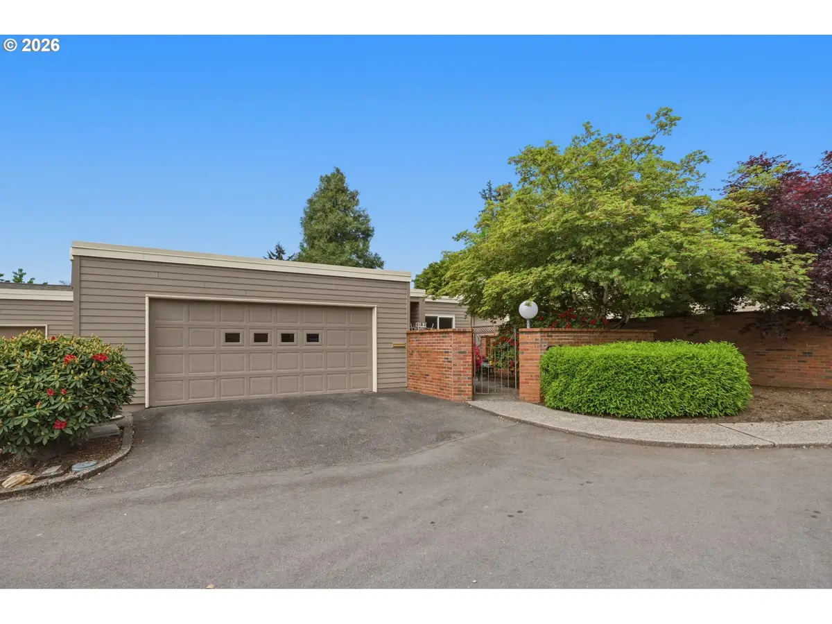 16545 SW Monterey Ln, King City, OR 97224 - #1