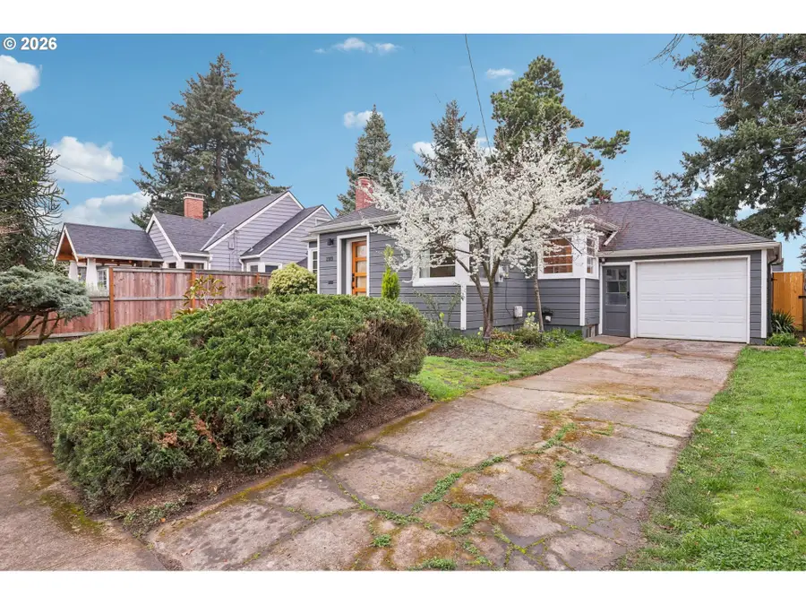 2515 N Baldwin St, Portland, OR 97217 - #3