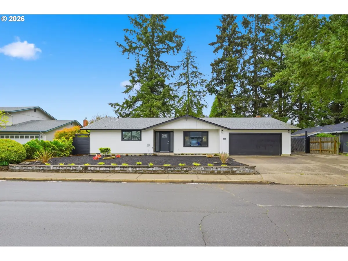 987 Travis Ave, Eugene, OR 97404 - #1