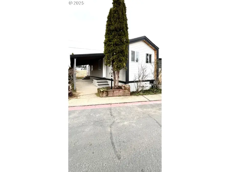 8951 SE Fuller Rd #36, Northwest Clackamas, OR 97086 - #3