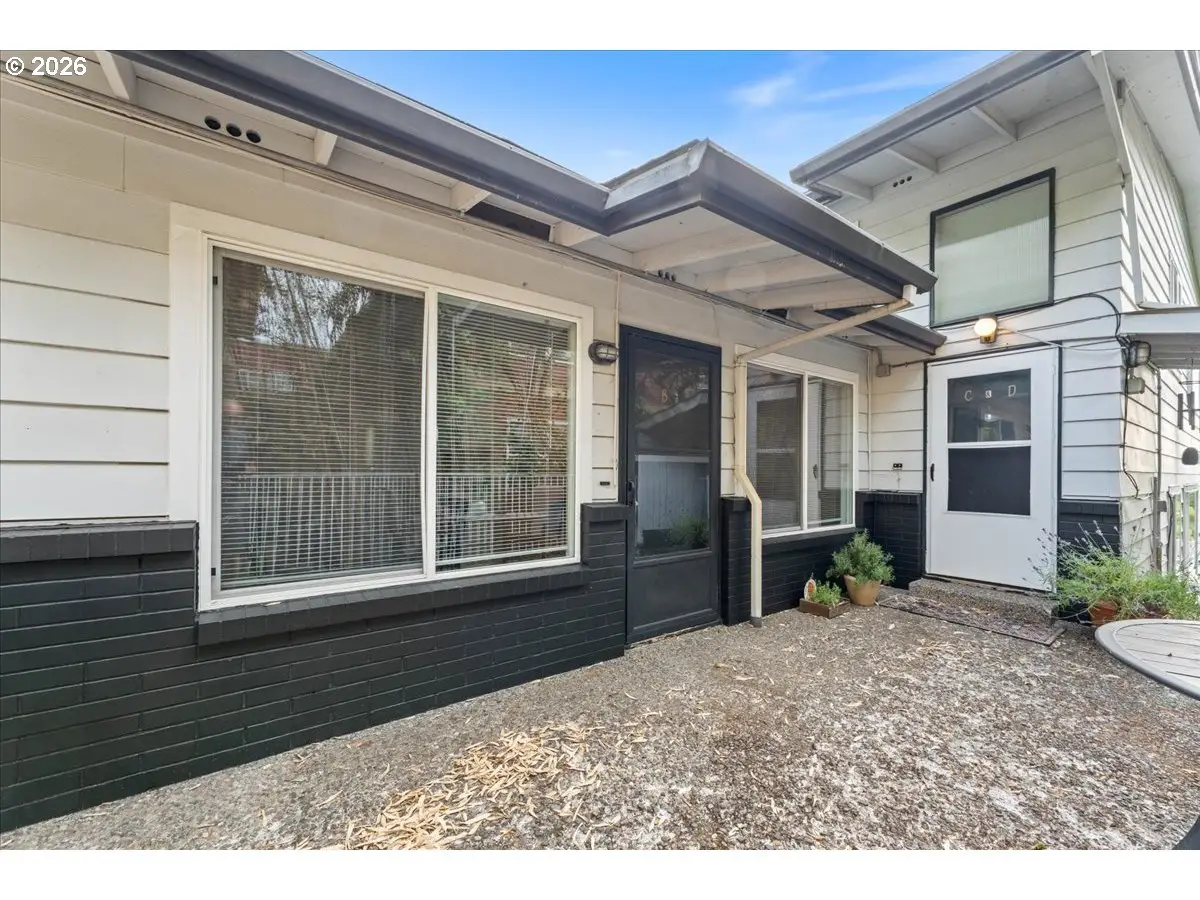 3216 SW 11th Ave, Portland, OR 97239 - #1
