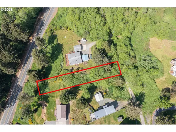 9740 Scenic View Dr, RockawayBeach, OR 97136