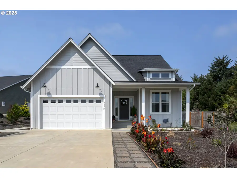 1190 SE Bugle Ave, Warrenton, OR 97146 - Image #2