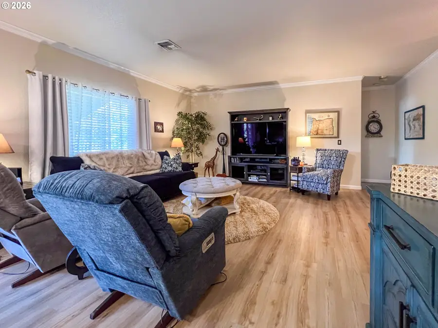 1874 SW Topaz Ln, Grants Pass, OR 97526 - #3