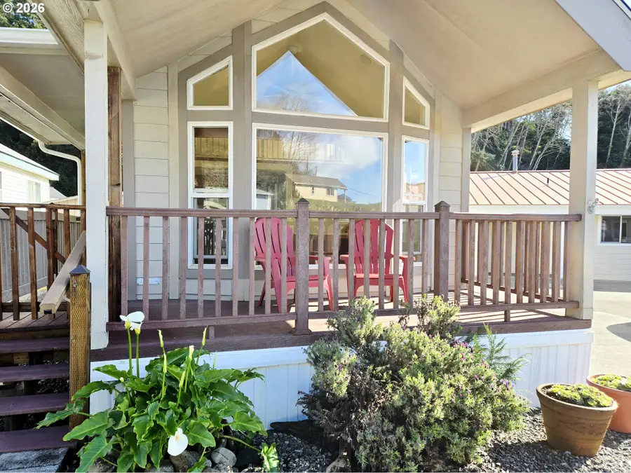 16219 Lower Harbor Rd, Brookings, OR 97415 - #3