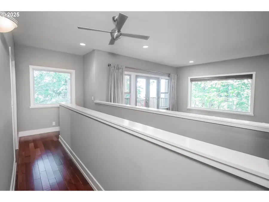 278 Rockridge Ct, Eugene, OR 97405 - Image #3