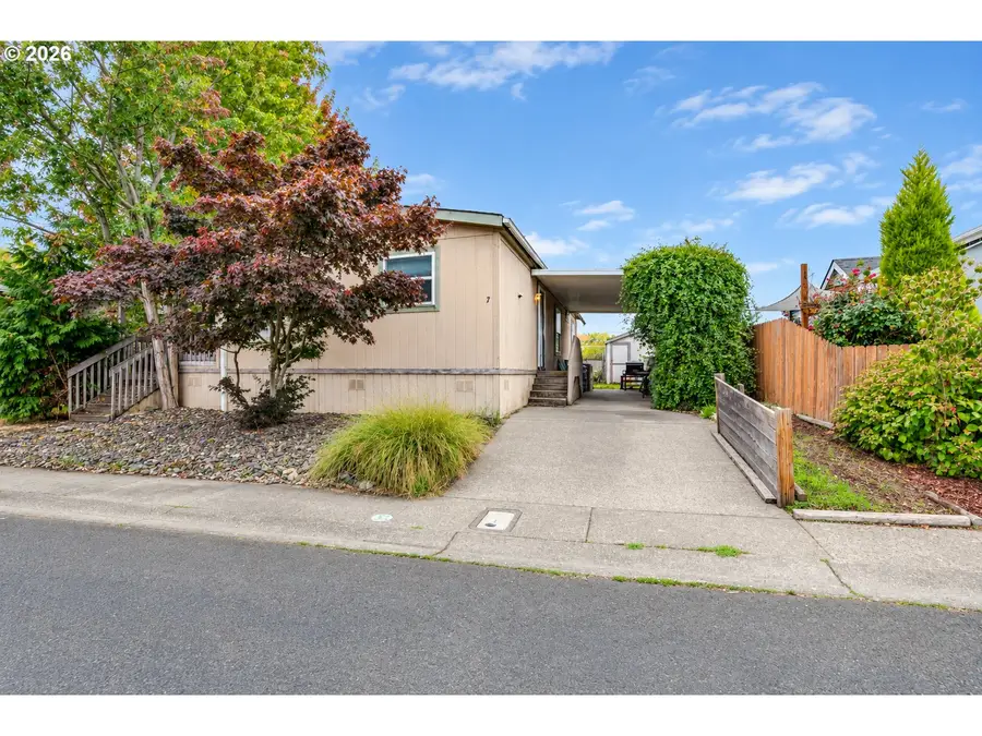 2151 Three Lakes Rd, Albany, OR 97322 - #3