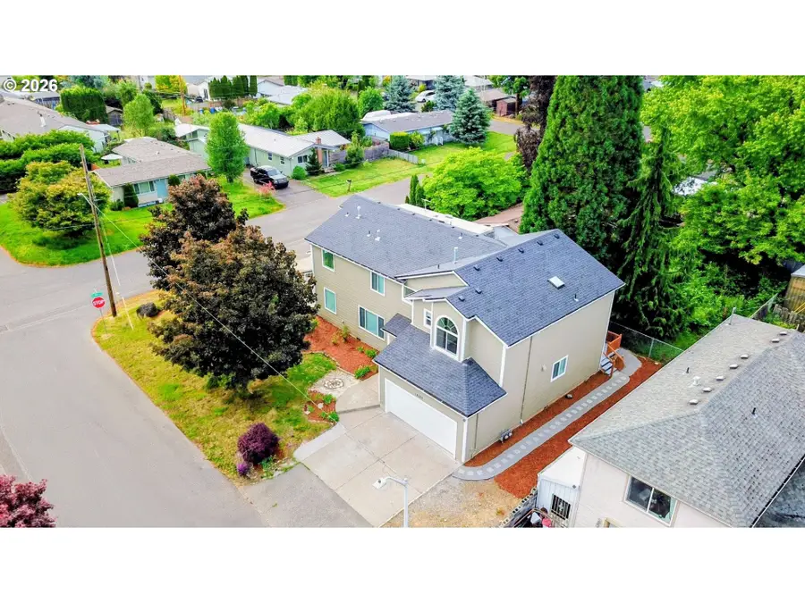 1940 SE 143rd Ave, Portland, OR 97233 - #2