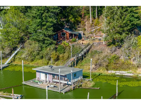 4097 S Tenmile Lk, Lakeside, OR 97449