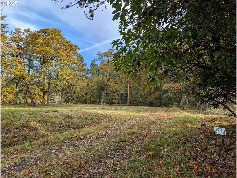 2870 Hawkins Ln, Eugene, OR 97405 - Image #2