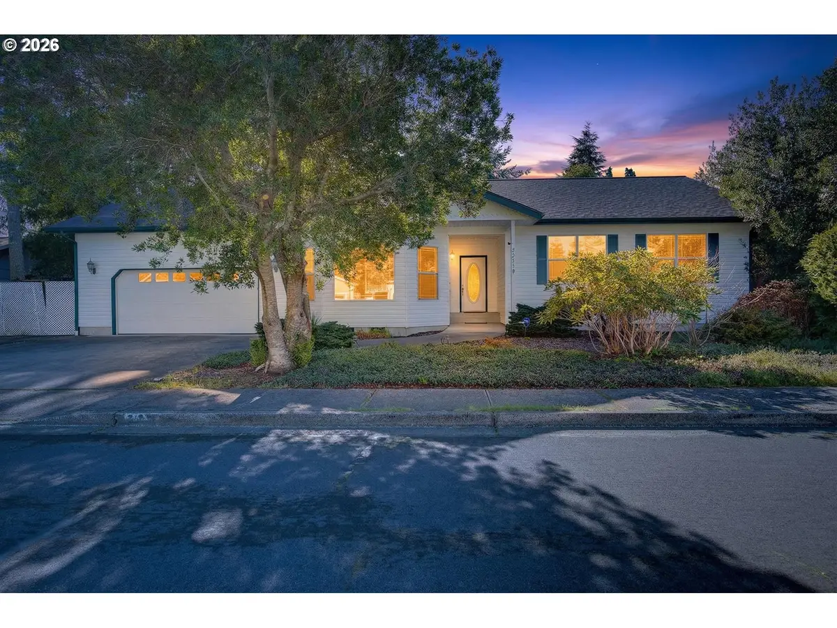 2284 21st St, Florence, OR 97439 - #1