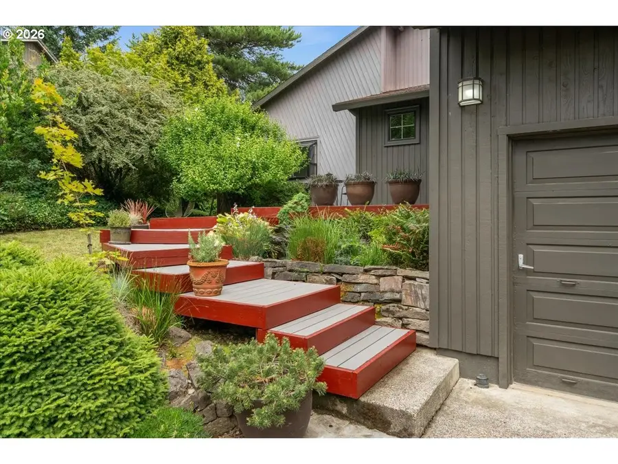 11828 SE Knee Ct, Northwest Clackamas, OR 97086 - #3