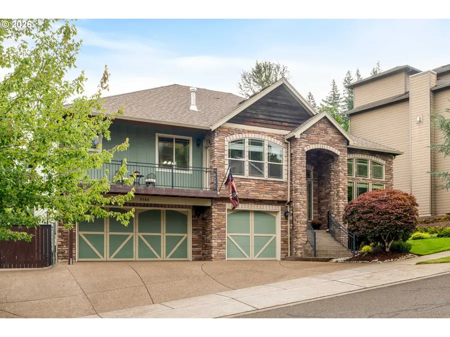 9588 SE Nicholas Dr, Happy Valley, OR 97086 - #2