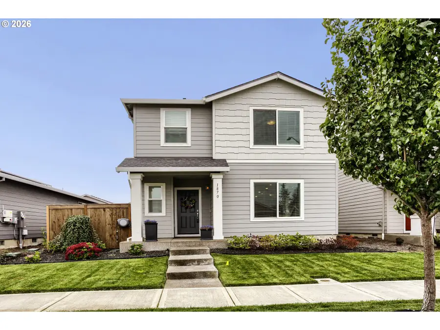 1870 Smith Dr, Woodburn, OR 97071 - #3
