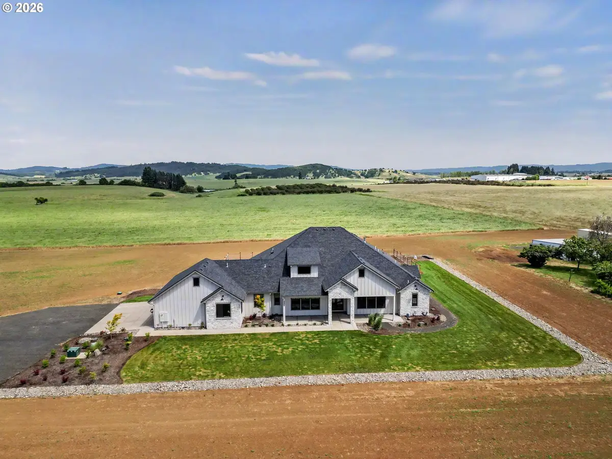 2550 Perrydale Rd, Dallas, OR 97338 - #1