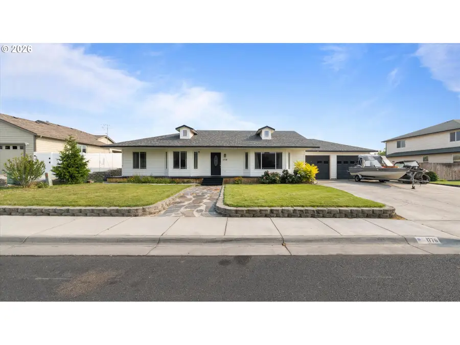 1776 W Alleluia Ave, Hermiston, OR 97838 - #3