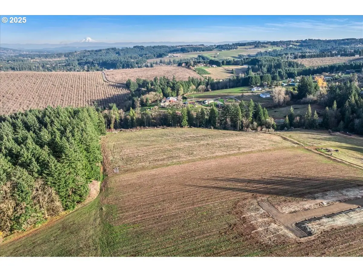 23129 SW Jaquith Rd, Newberg, OR 97132 - Image #1